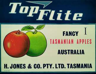 Top Flite. Fancy Tasmanian Apples. FRUIT LABELS Top Flite. Fancy Tasmanian Apples. - Vintage Ephemera from 1950